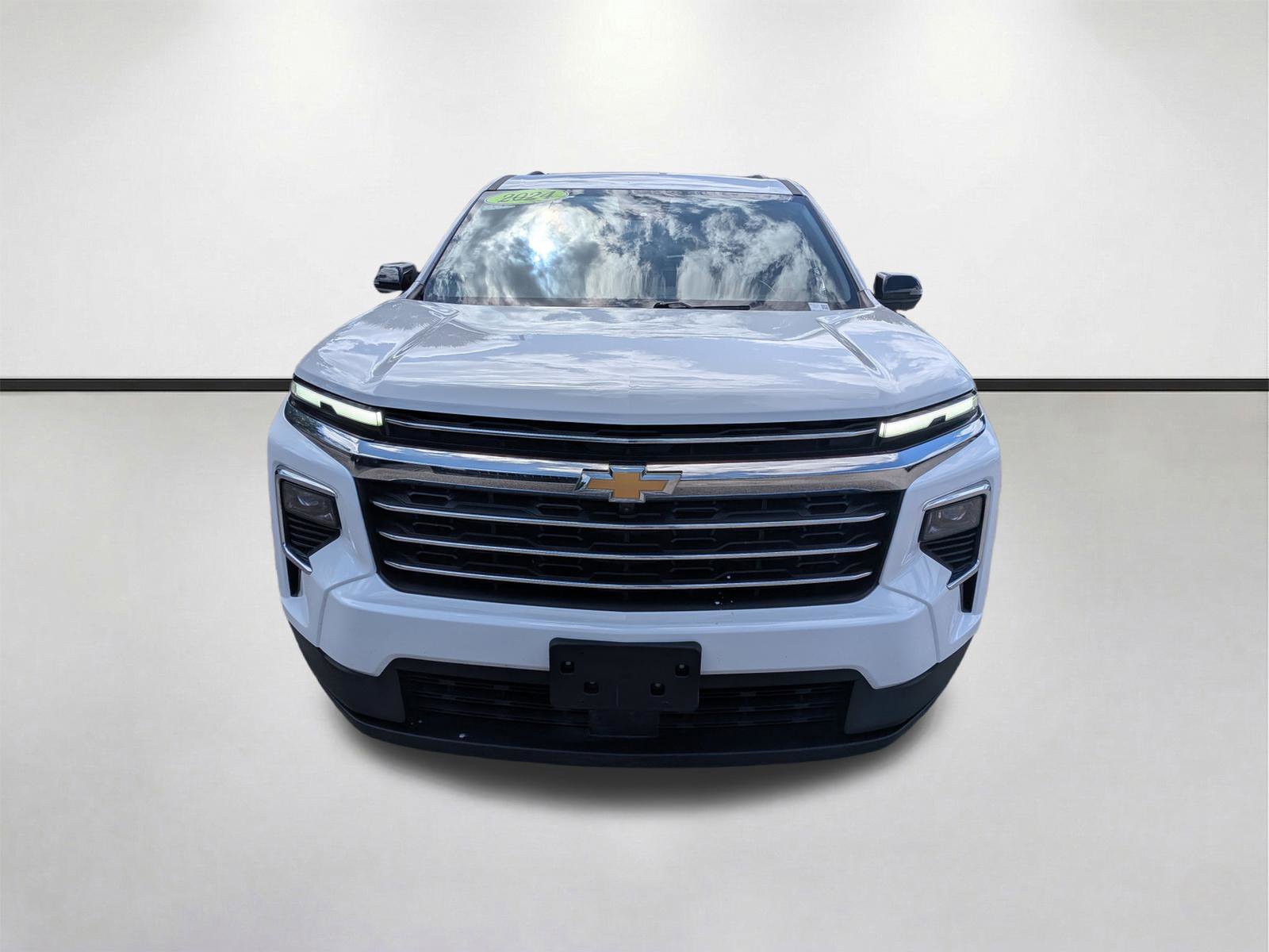 Used 2024 Chevrolet Traverse LT FWD image 9