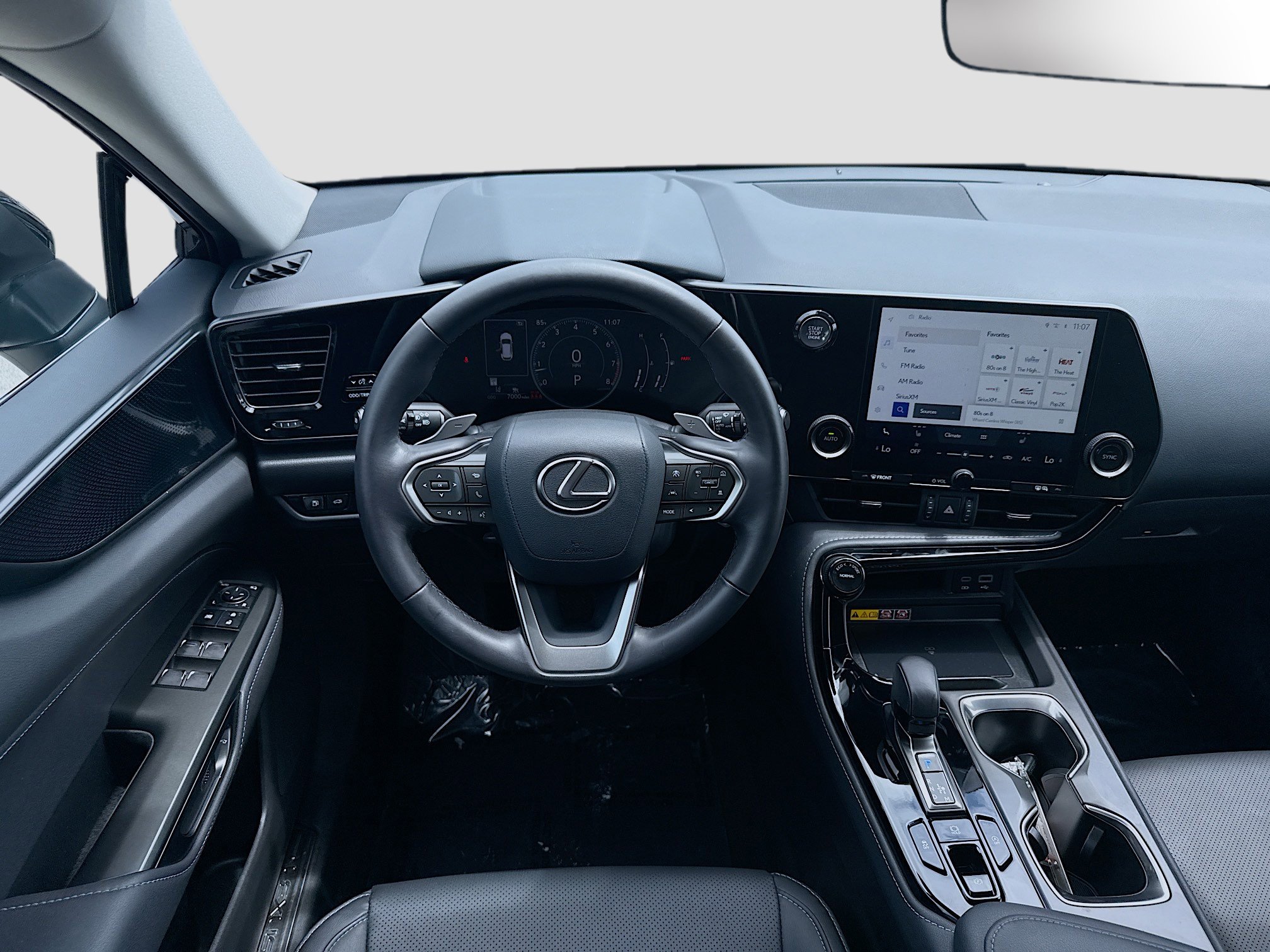 Used 2025 Lexus NX 250 FWD w/ Accessory Package (K3) image 18