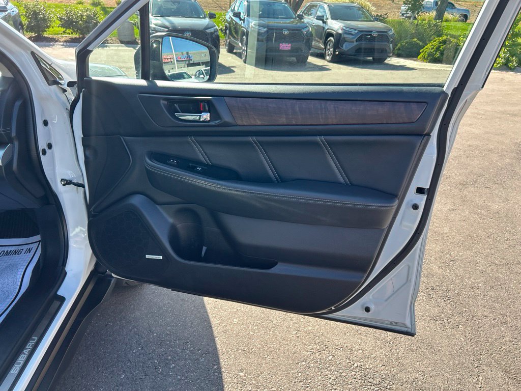 Used 2019 Subaru Outback 2.5i Limited AWD/4WD image 10