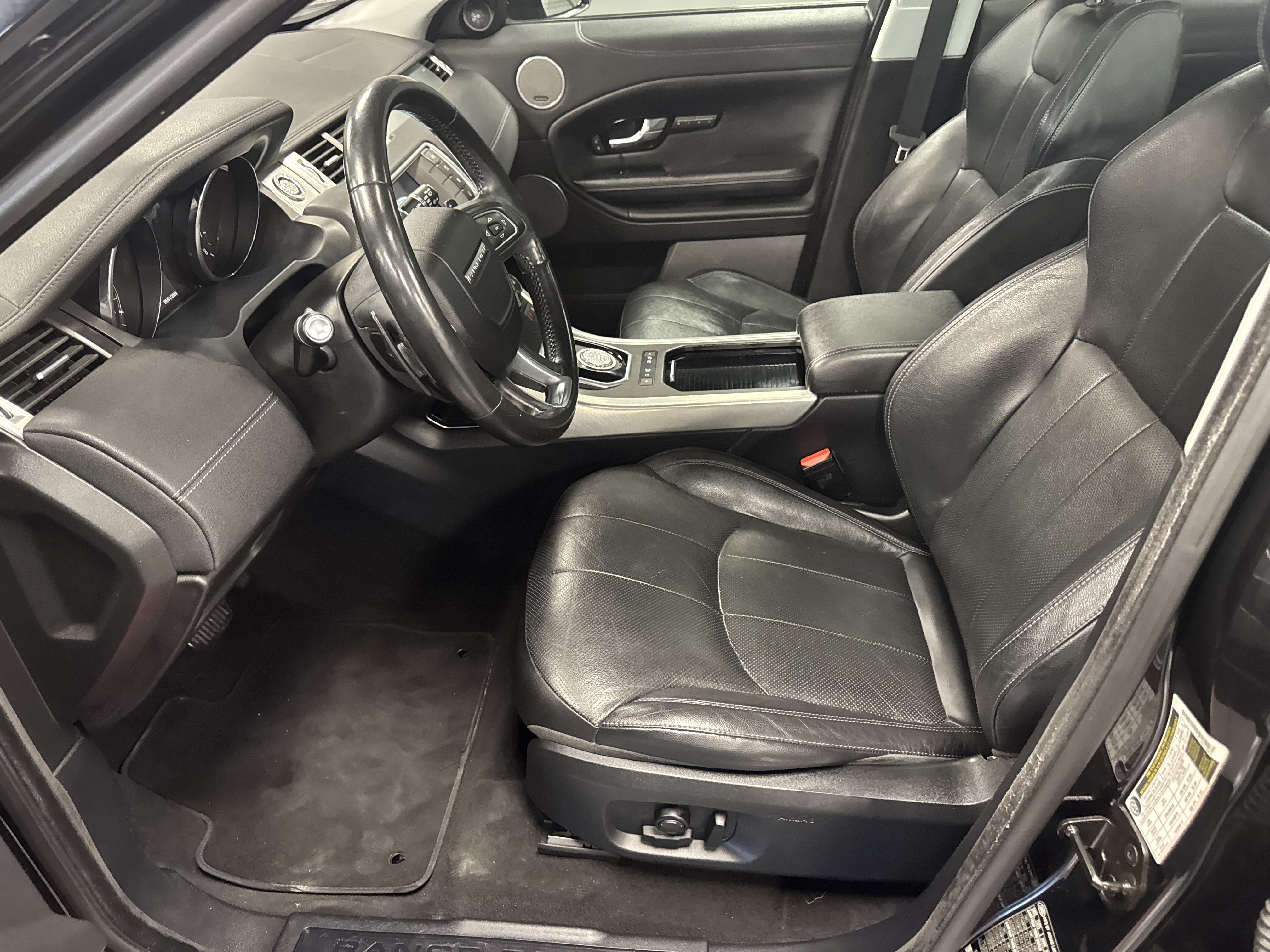 Used 2016 Land Rover Range Rover Evoque SE Premium AWD/4WD image 8