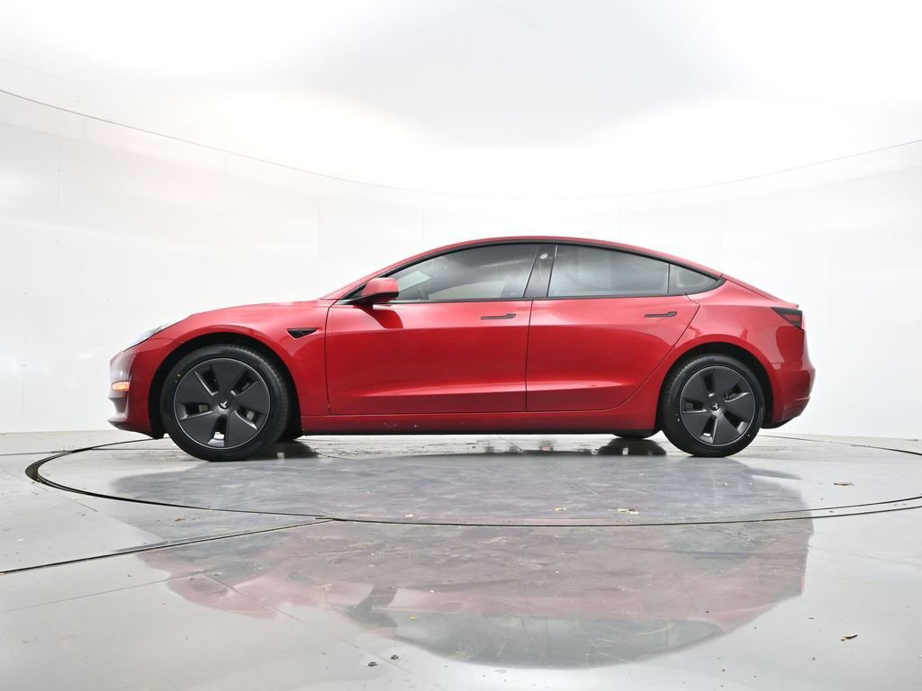 Used 2023 Tesla Model 3 Standard Range image 34