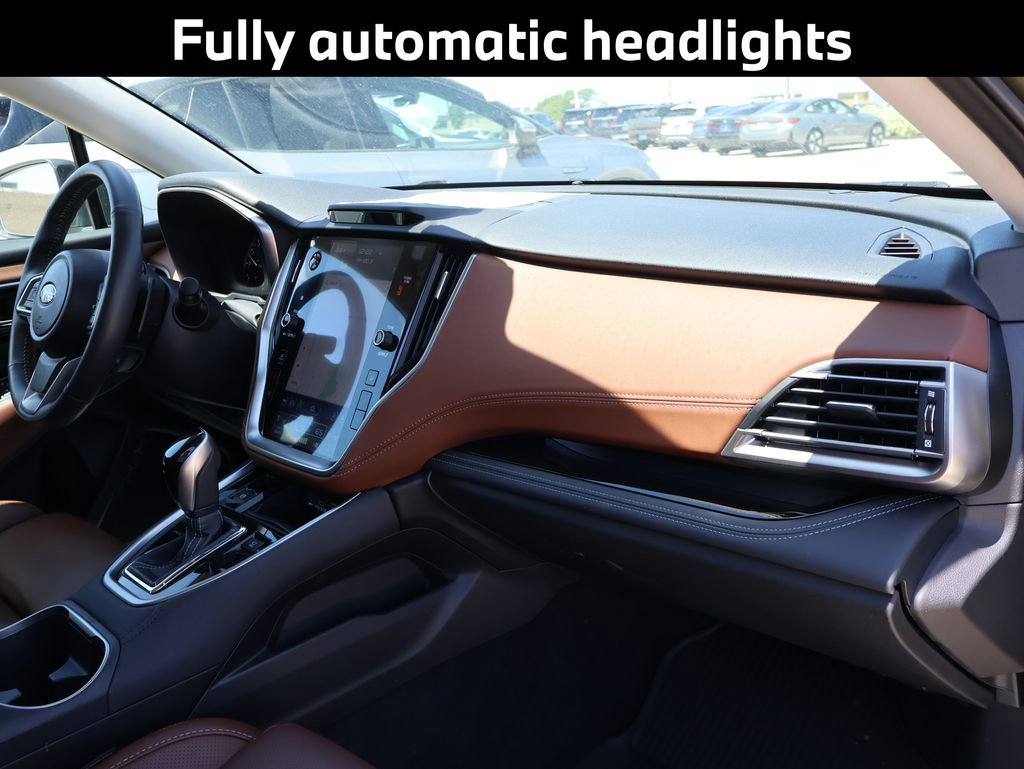 Used 2025 Subaru Outback Touring XT AWD/4WD image 12