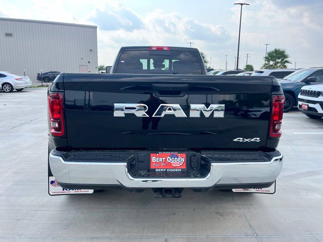 New 2027 RAM 3500 Tradesman AWD/4WD image 6