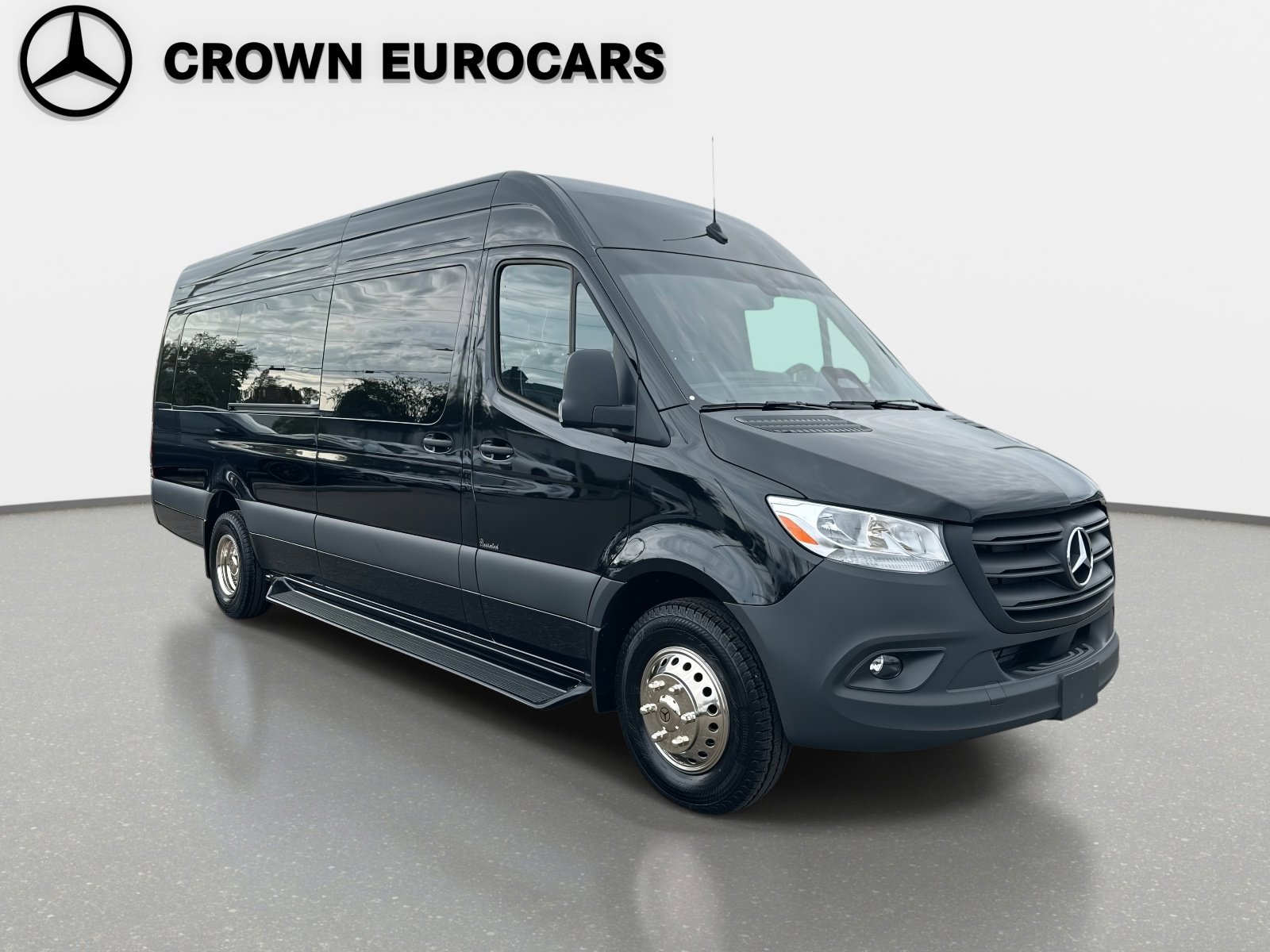 Used 2025 Mercedes-Benz Sprinter 3500 image 6