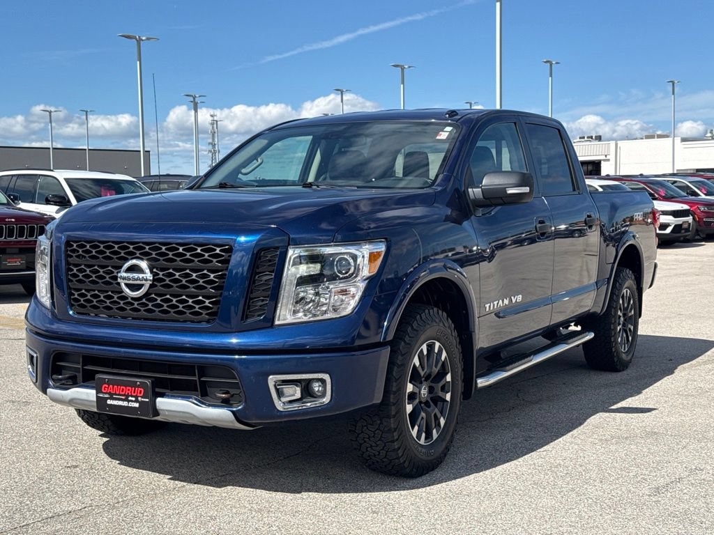 Used 2018 Nissan Titan PRO-4X AWD/4WD image 2