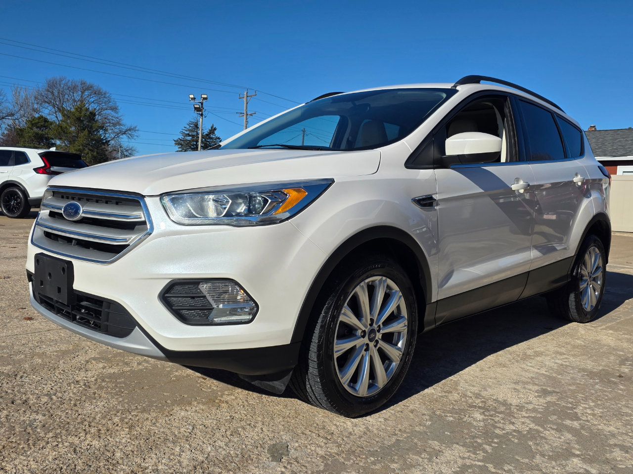 Used 2019 Ford Escape SEL image 2