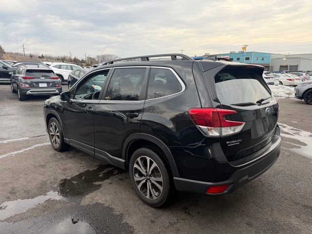 Used 2022 Subaru Forester Limited image 3