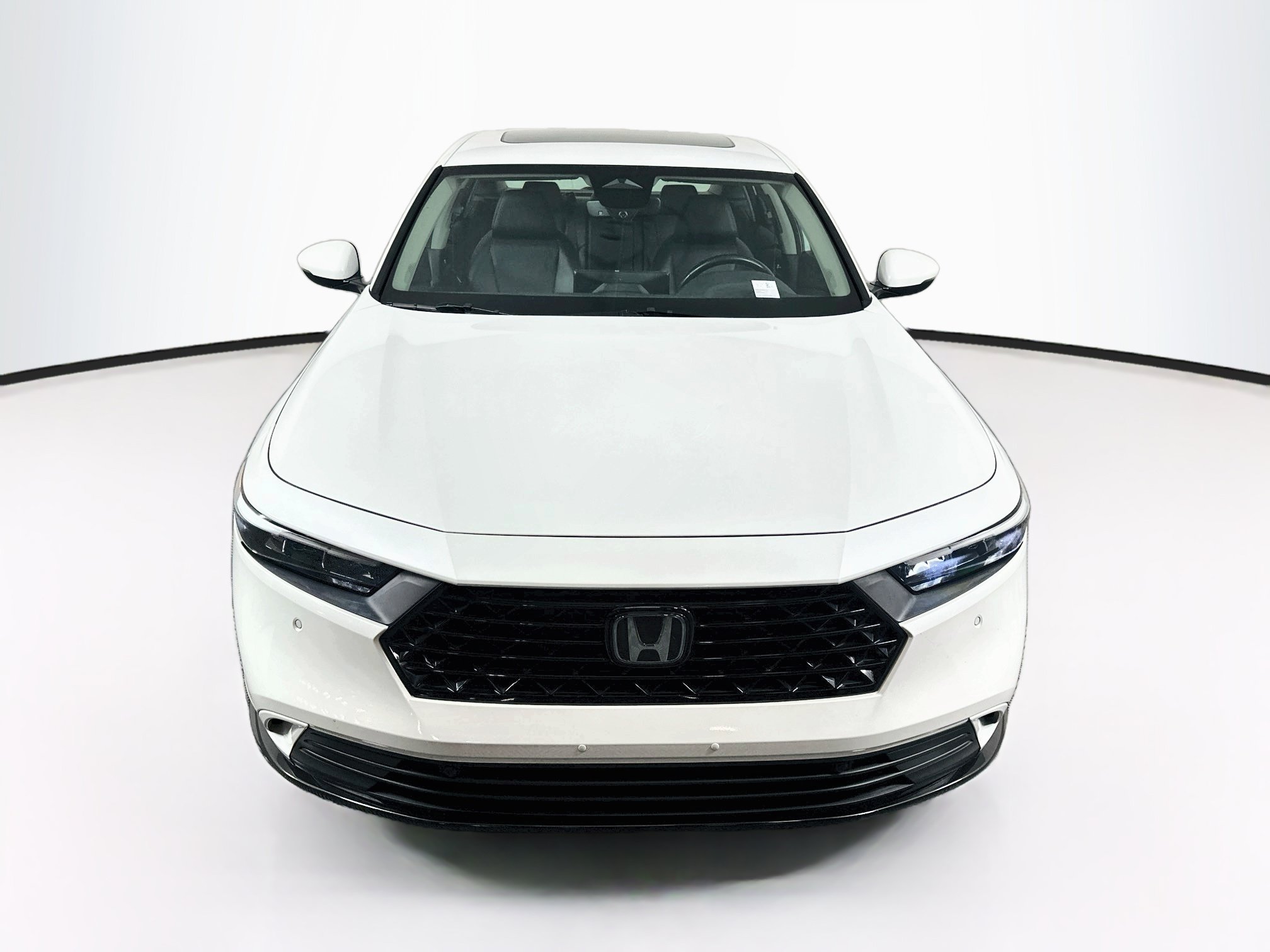 Used 2023 Honda Accord EX-L image 2
