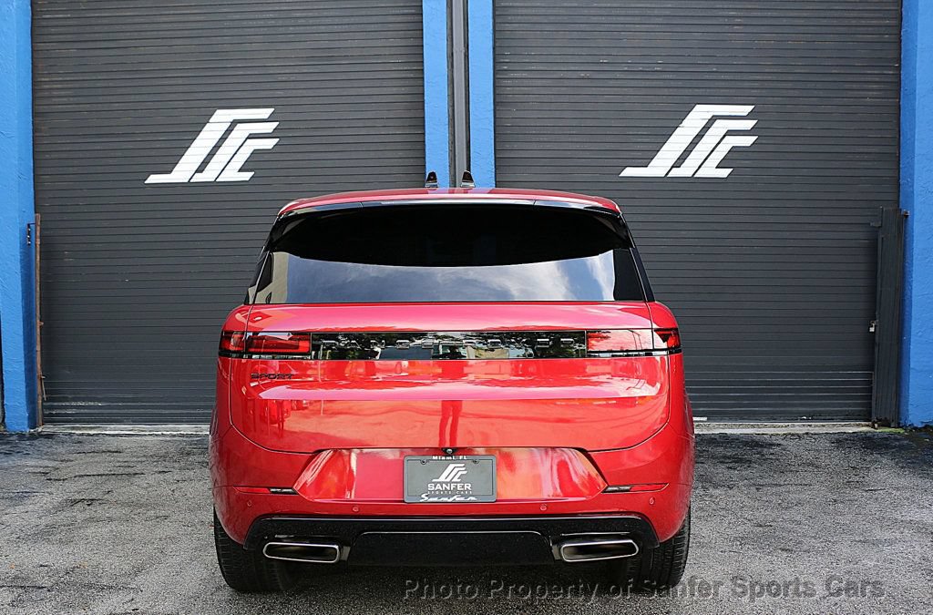 Used 2024 Land Rover Range Rover Sport Dynamic SE AWD/4WD image 7