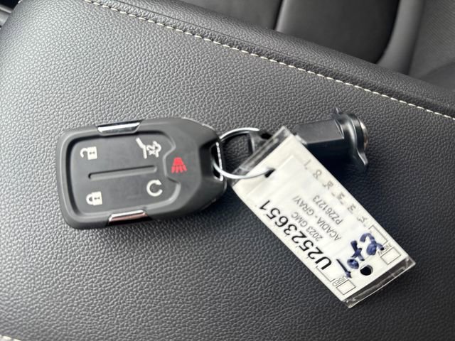 Certified 2023 GMC Acadia SLT w/ Preferred Package image 20