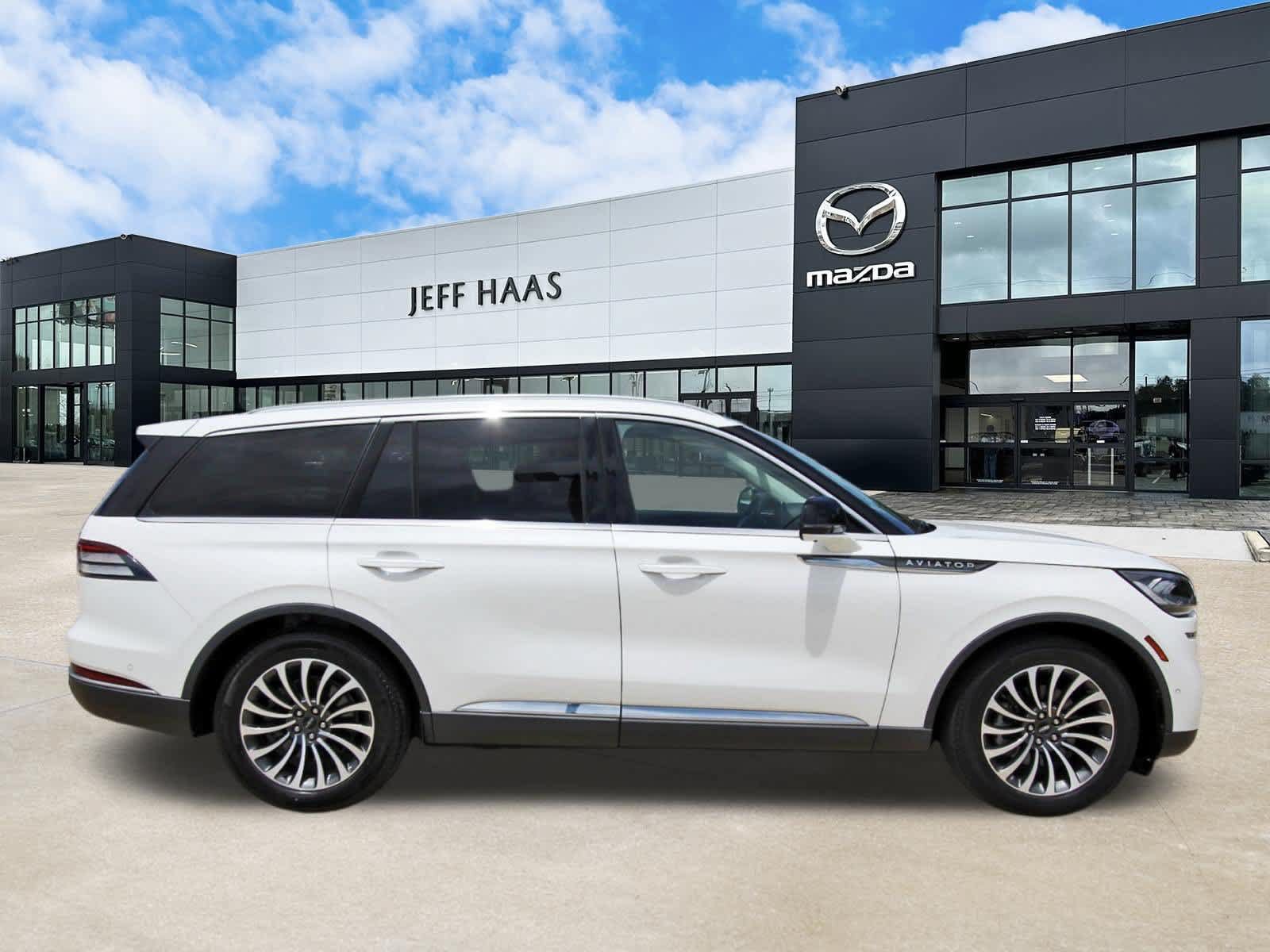 Used 2022 Lincoln Aviator Reserve w/ Elements Package Plus RWD image 5