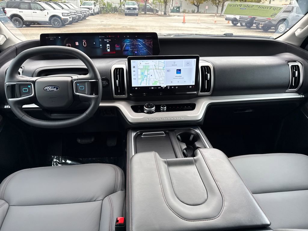 Certified 2025 Ford Expedition Max Active image 6