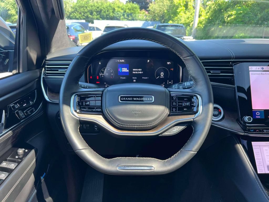 Used 2022 Jeep Grand Wagoneer Series II AWD/4WD image 15