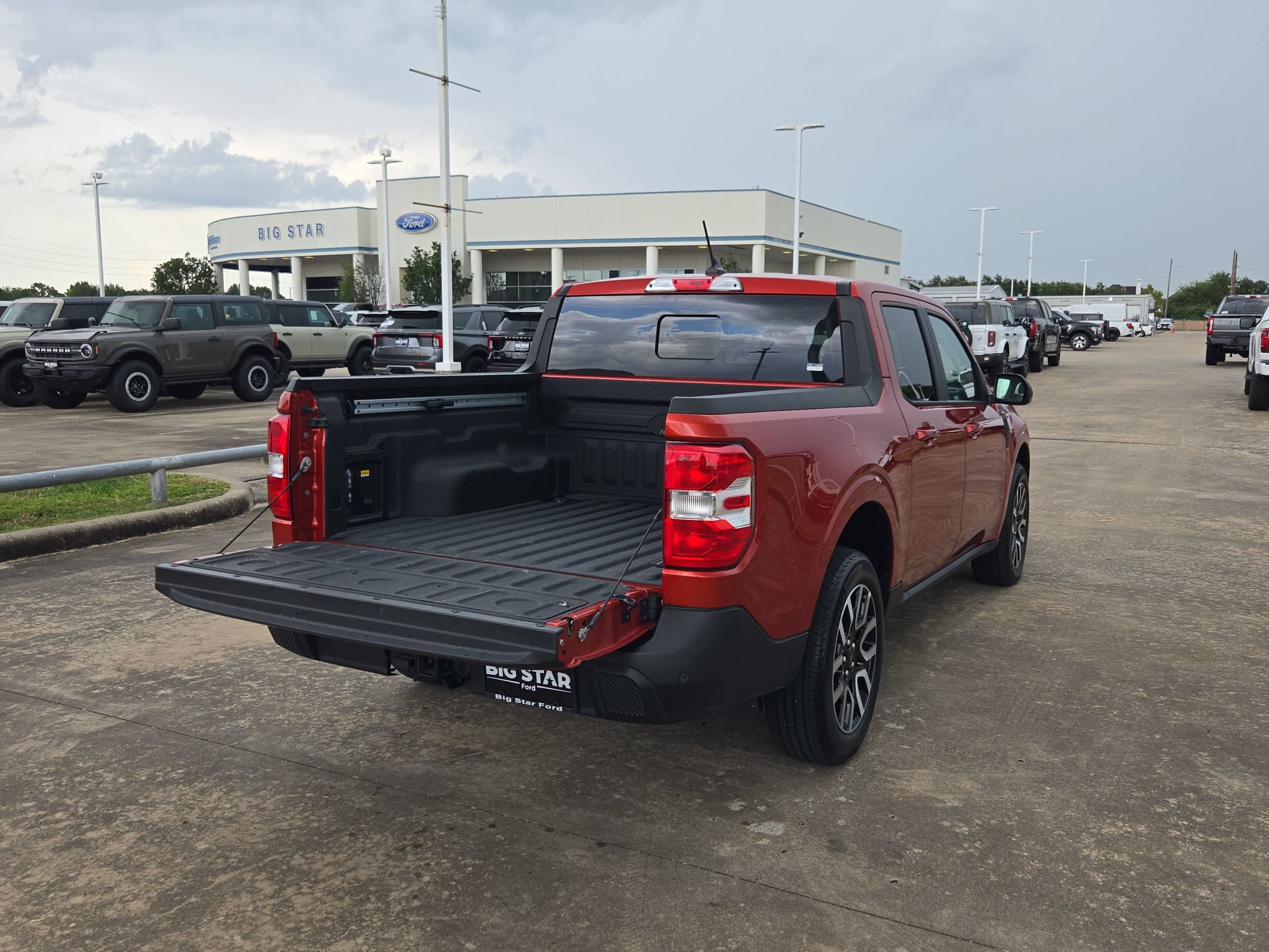 Used 2024 Ford Maverick Lariat FWD image 52
