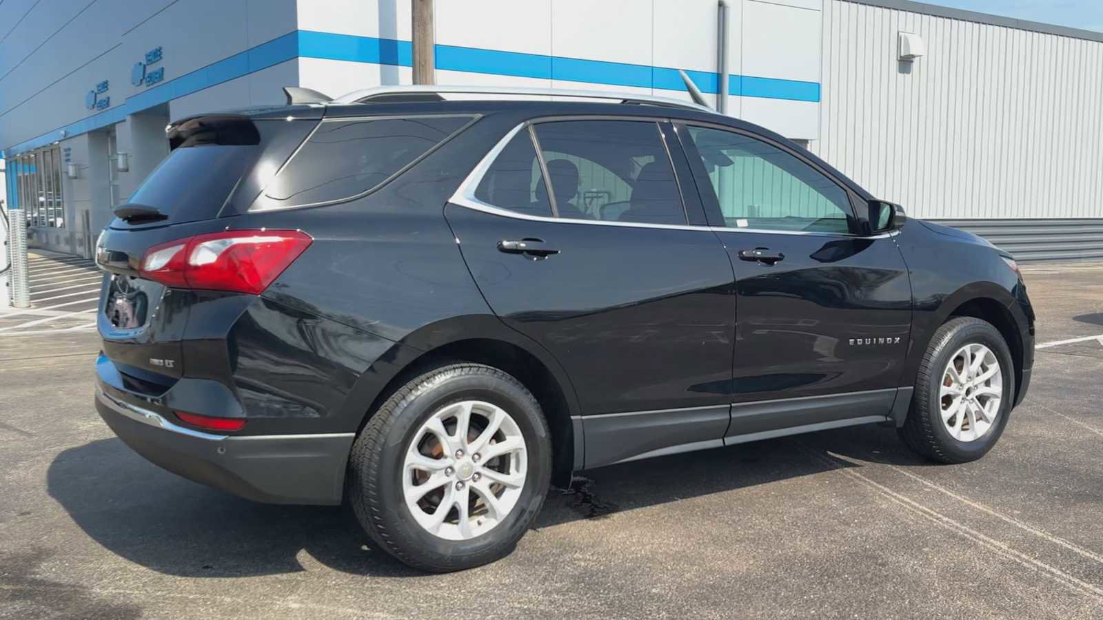 Certified 2019 Chevrolet Equinox LT image 2