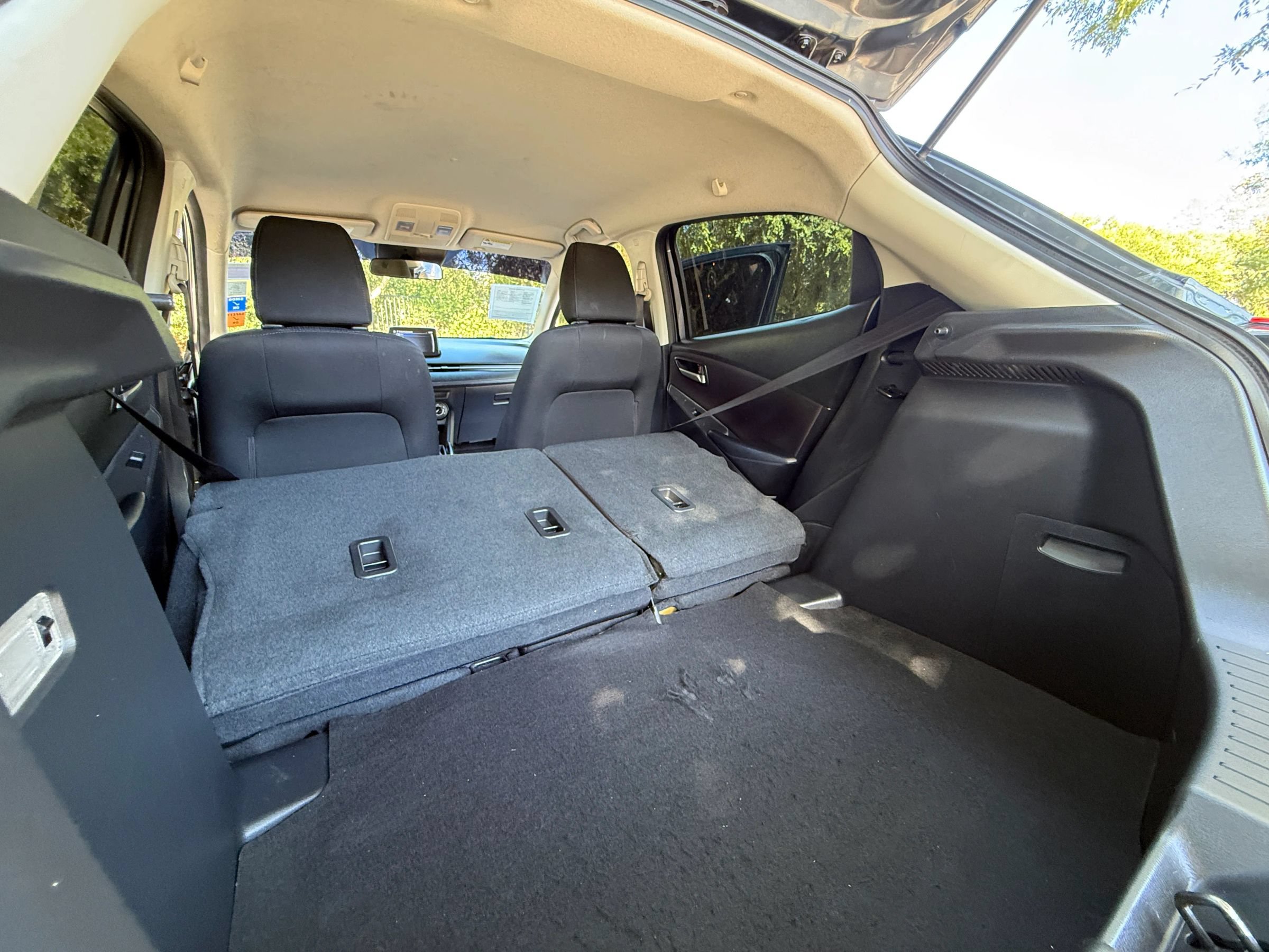 Used 2020 Toyota Yaris LE FWD image 29
