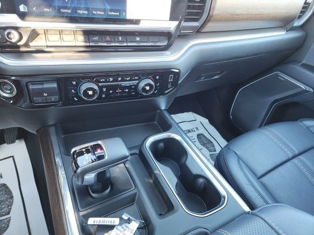 Certified 2022 Chevrolet Silverado 1500 High Country w/ High Country Premium Package image 18