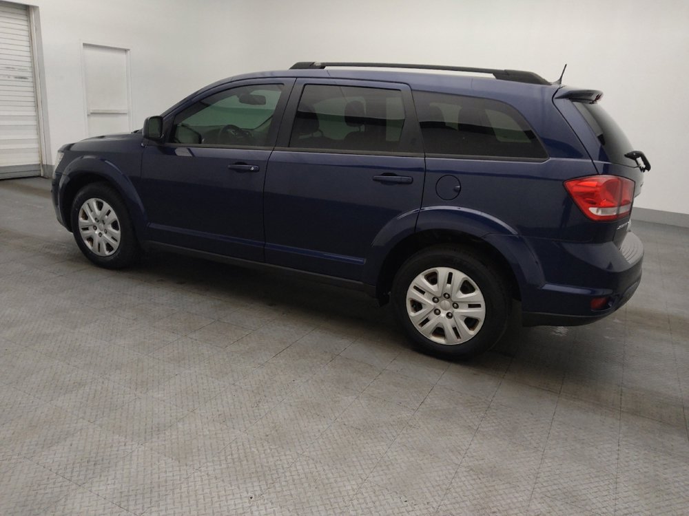 Used 2019 Dodge Journey SE image 3
