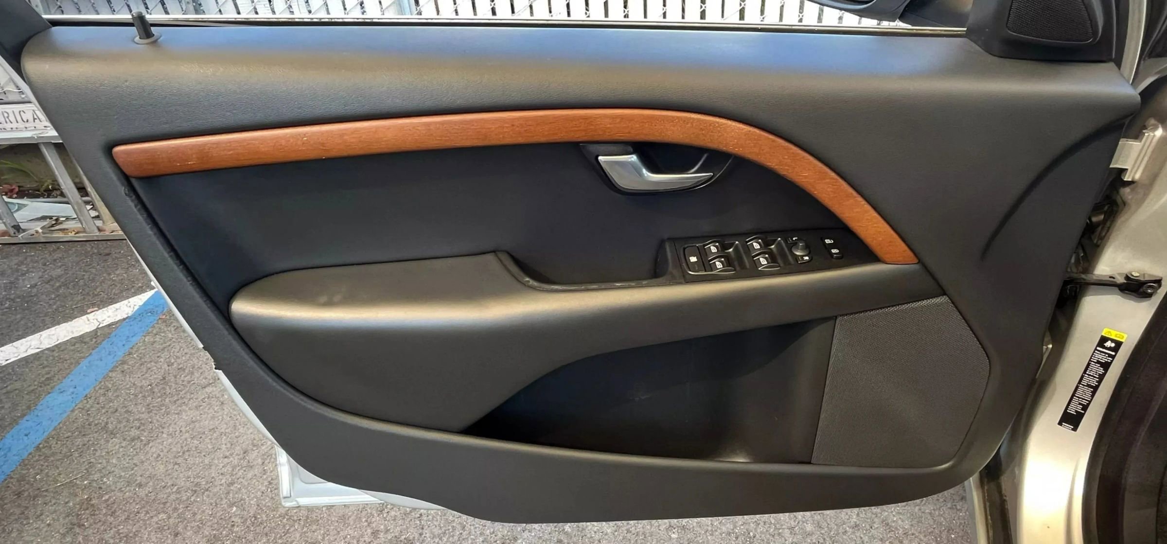 Used 2009 Volvo S80 3.2 image 9