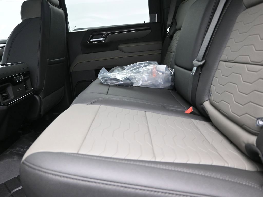 New 2026 Chevrolet Silverado 2500 ZR2 image 16