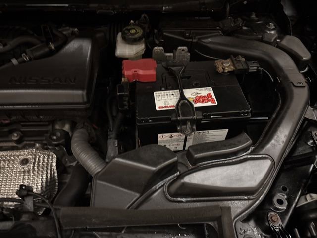 Used 2020 Nissan Rogue SV image 20