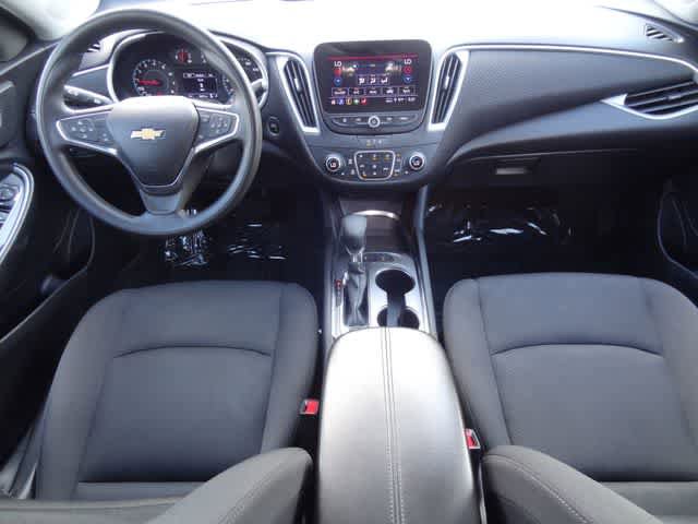 Used 2024 Chevrolet Malibu LT image 11