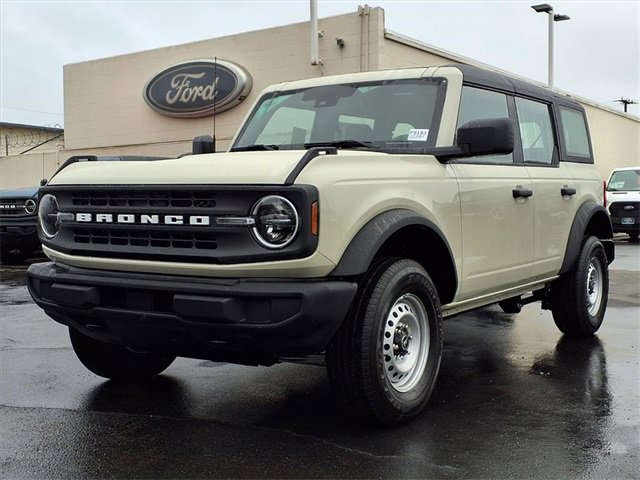 New 2025 Ford Bronco 4-Door
