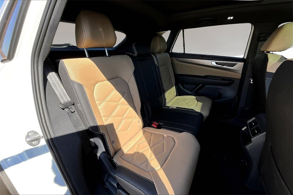 New 2026 Volkswagen Atlas Cross Sport SE image 10