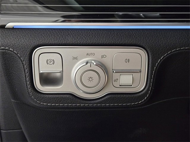 Used 2024 Mercedes-Benz GLS 580 4MATIC image 39