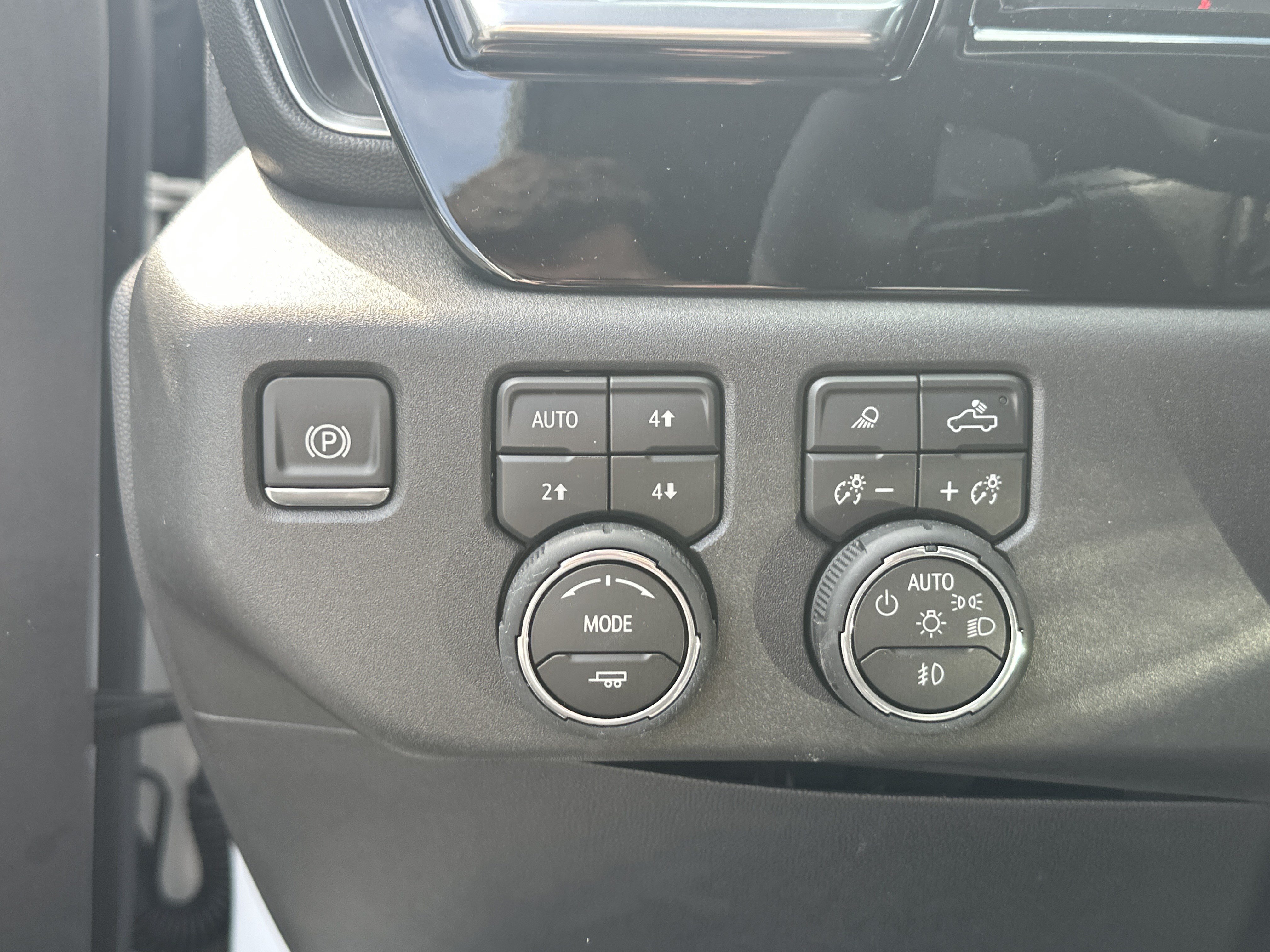 New 2026 Chevrolet Silverado 1500 LT Trail Boss w/ Safety Package AWD/4WD image 23