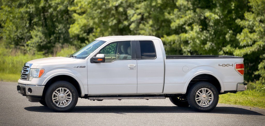 Used 2013 Ford F150 Lariat w/ Mid Equipment Group AWD/4WD image 7