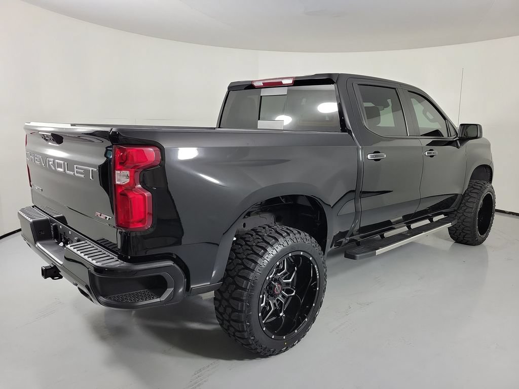 Used 2025 Chevrolet Silverado 1500 RST w/ Convenience Package II AWD/4WD image 3