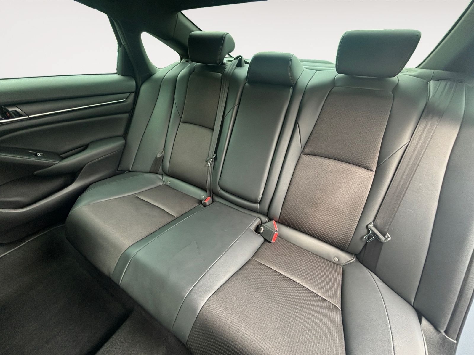 Used 2022 Honda Accord Sport image 13