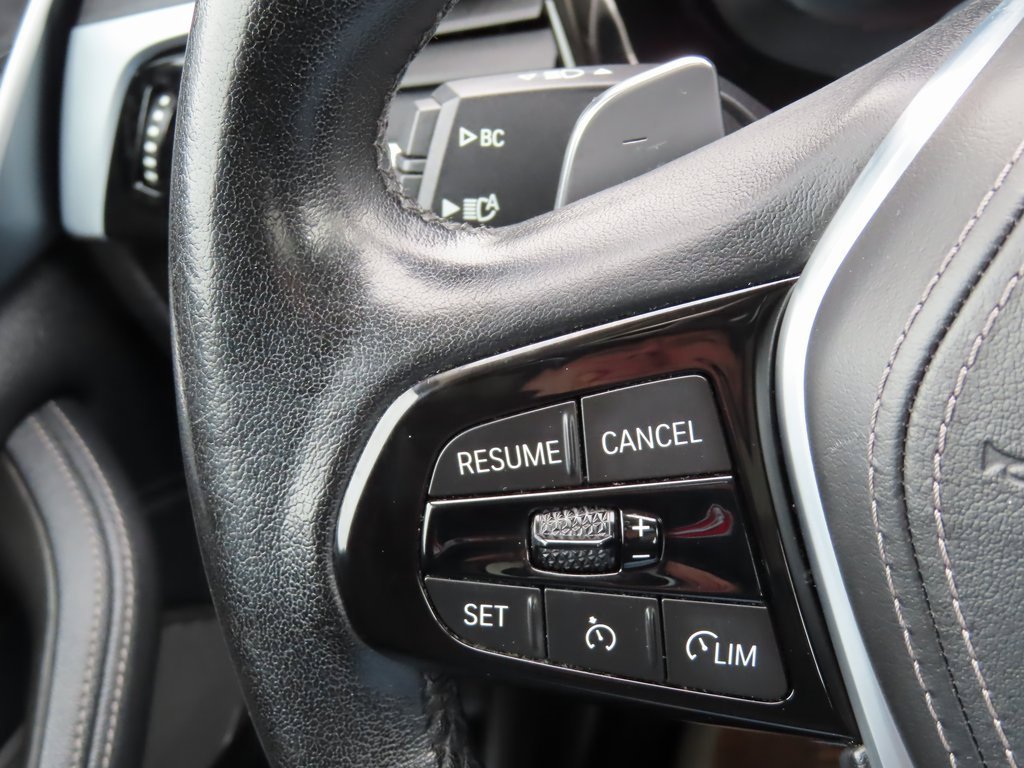 Used 2022 BMW 530e xDrive w/ Premium Package image 23