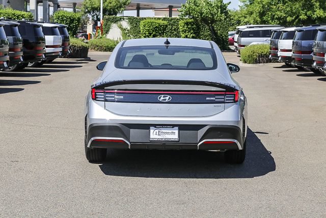 New 2026 Hyundai Sonata Blue FWD image 4