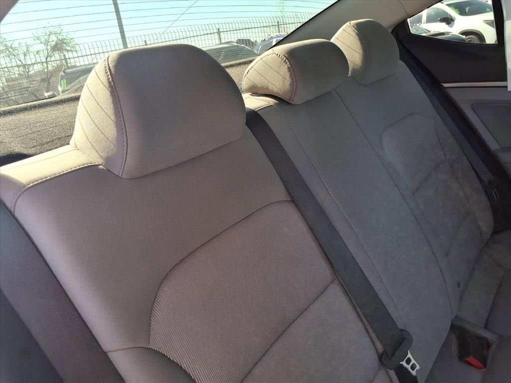 Used 2018 Hyundai Elantra SEL image 23