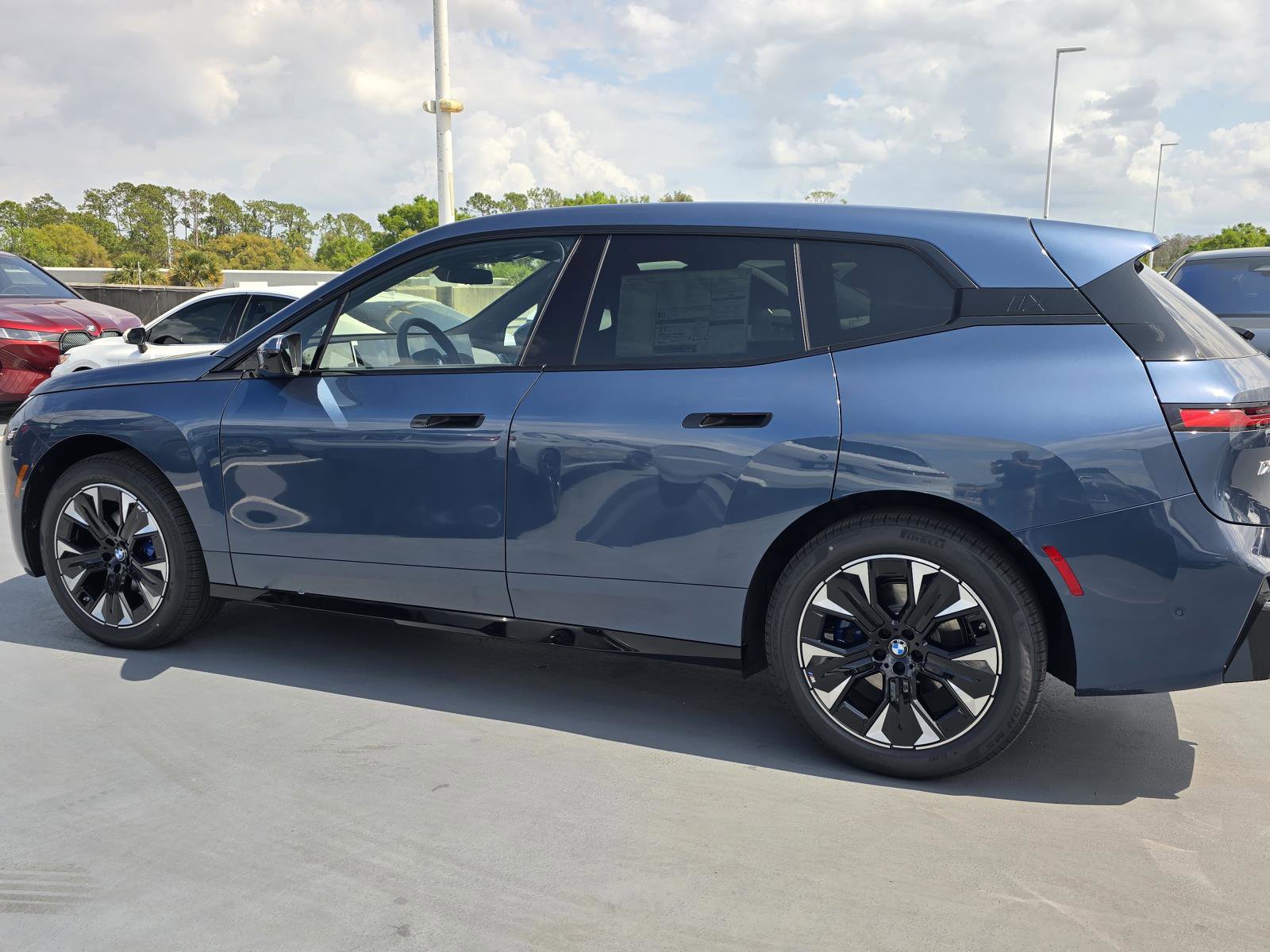 New 2026 BMW iX xDrive60 w/ M Sport Package image 6