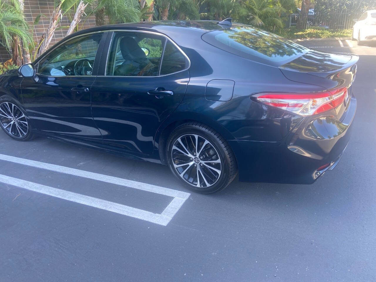 Used 2020 Toyota Camry SE image 13