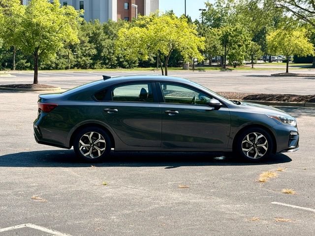 Used 2021 Kia Forte LXS FWD image 9