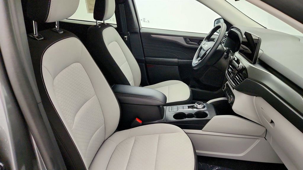 Used 2025 Ford Escape Active image 23