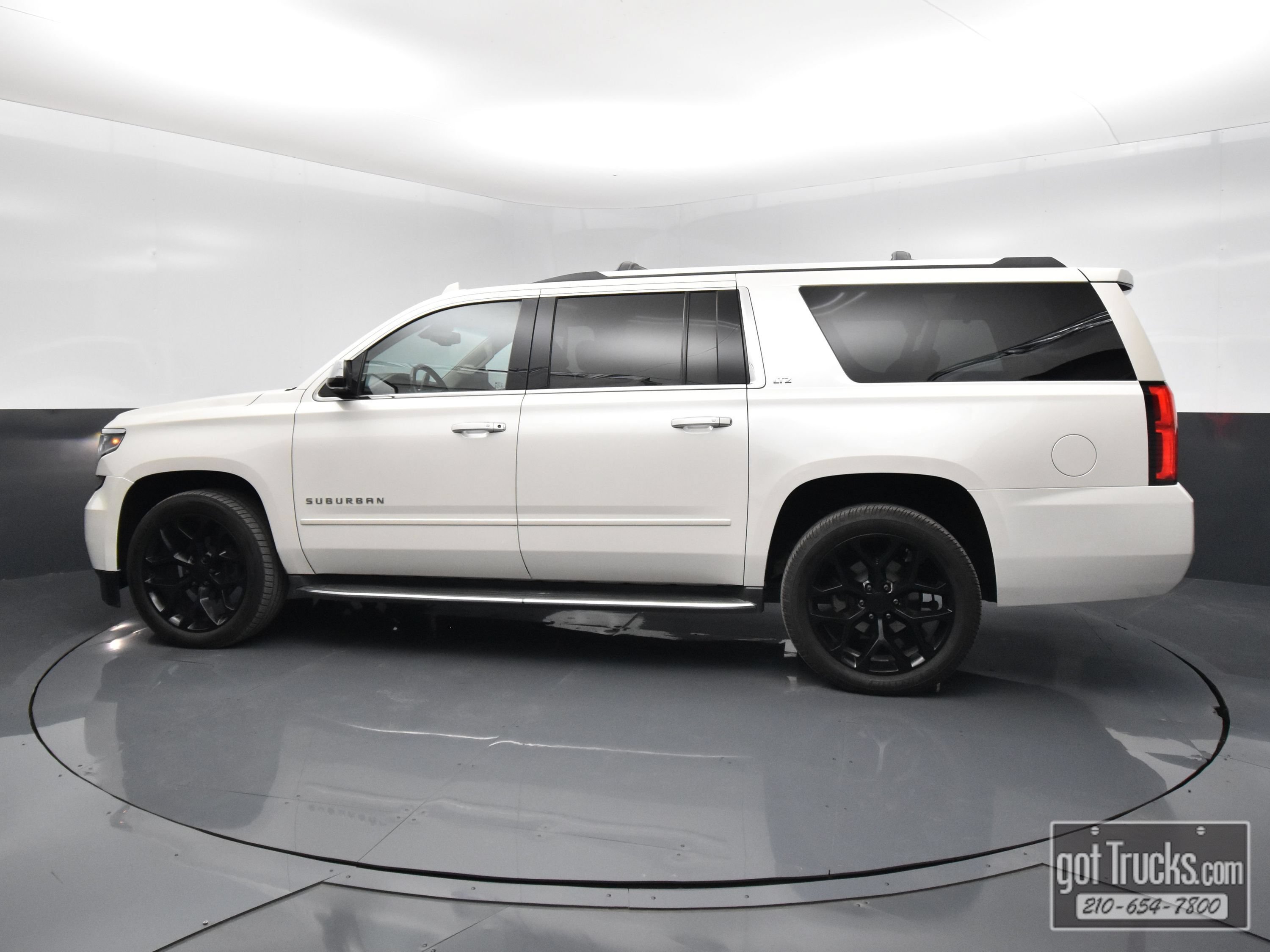 Used 2015 Chevrolet Suburban LTZ AWD/4WD image 3