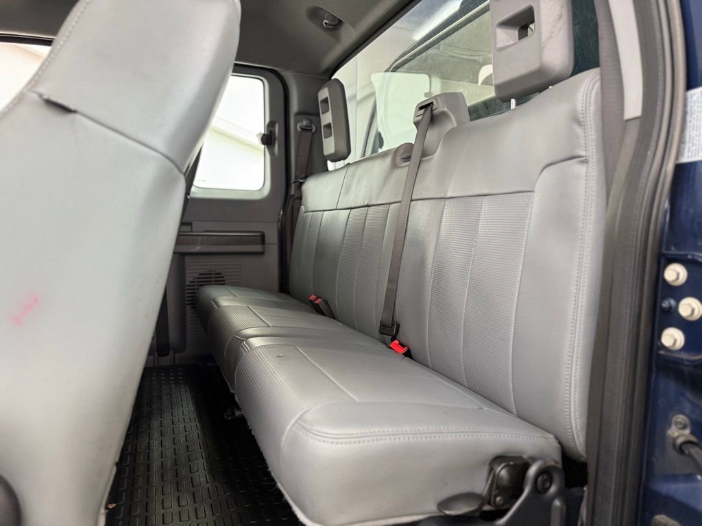 Used 2011 Ford F550 4x4 SuperCab Super Duty w/ PWR Equipment Group image 30