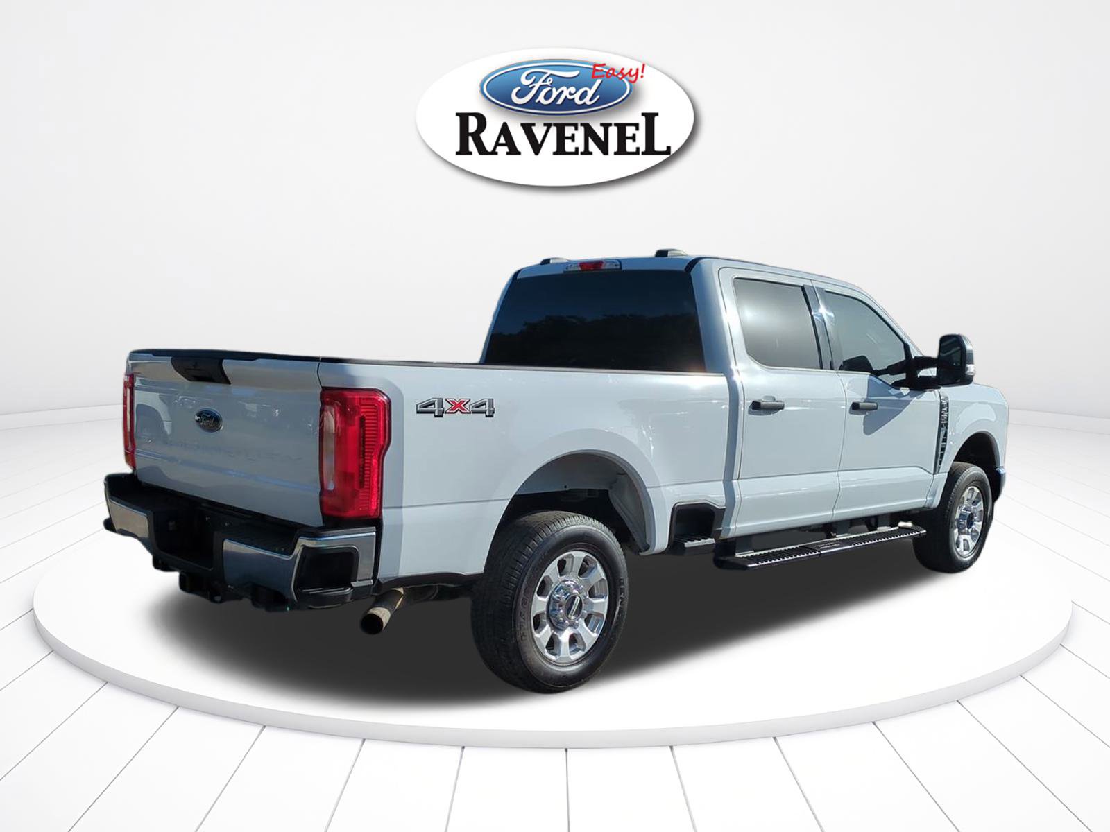 Used 2024 Ford F250 XLT image 4