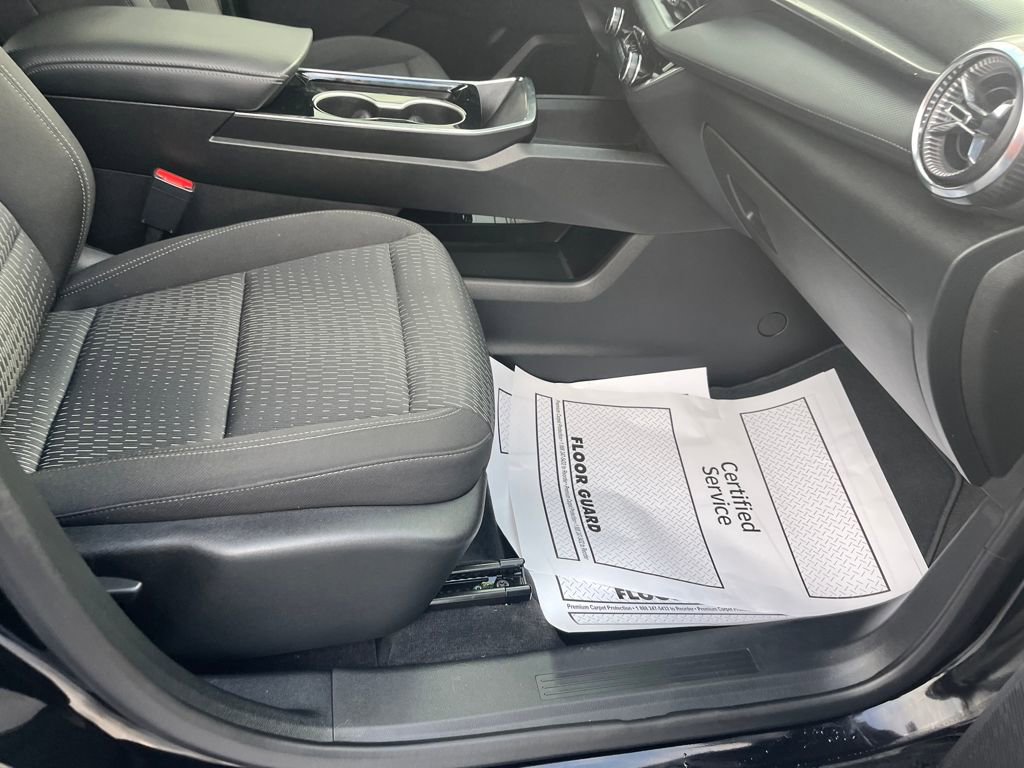 Used 2025 Chevrolet Equinox LT image 28