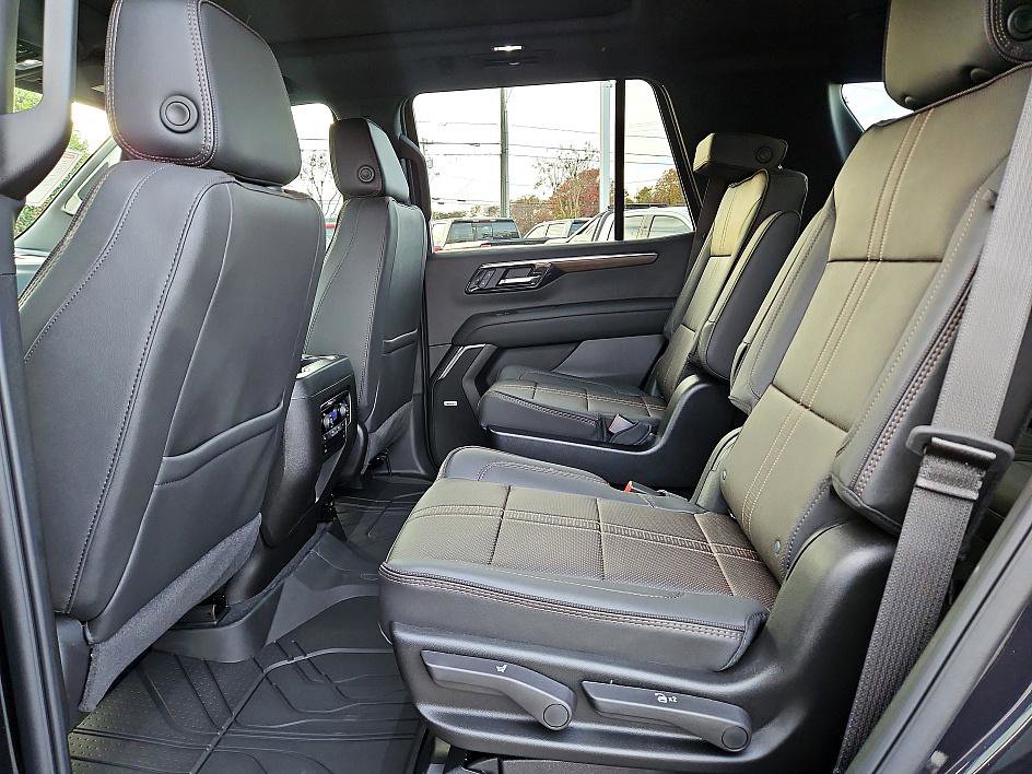 New 2026 Chevrolet Tahoe High Country w/ Sun And Tow Package image 10