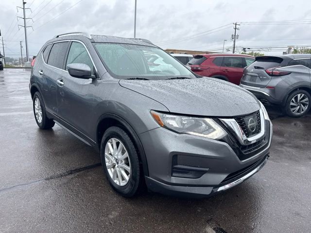 Used 2017 Nissan Rogue SV AWD/4WD image 3
