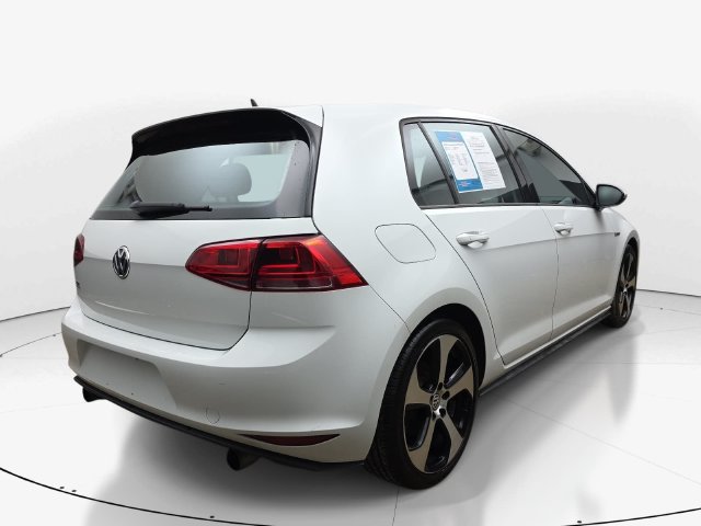 Used 2015 Volkswagen GTI SE FWD image 6