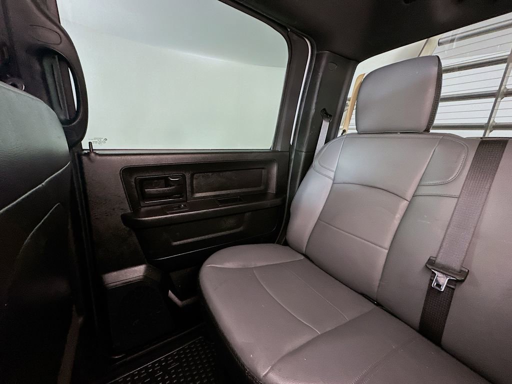Used 2025 RAM 3500 Tradesman w/ Chrome Appearance Group AWD/4WD image 12