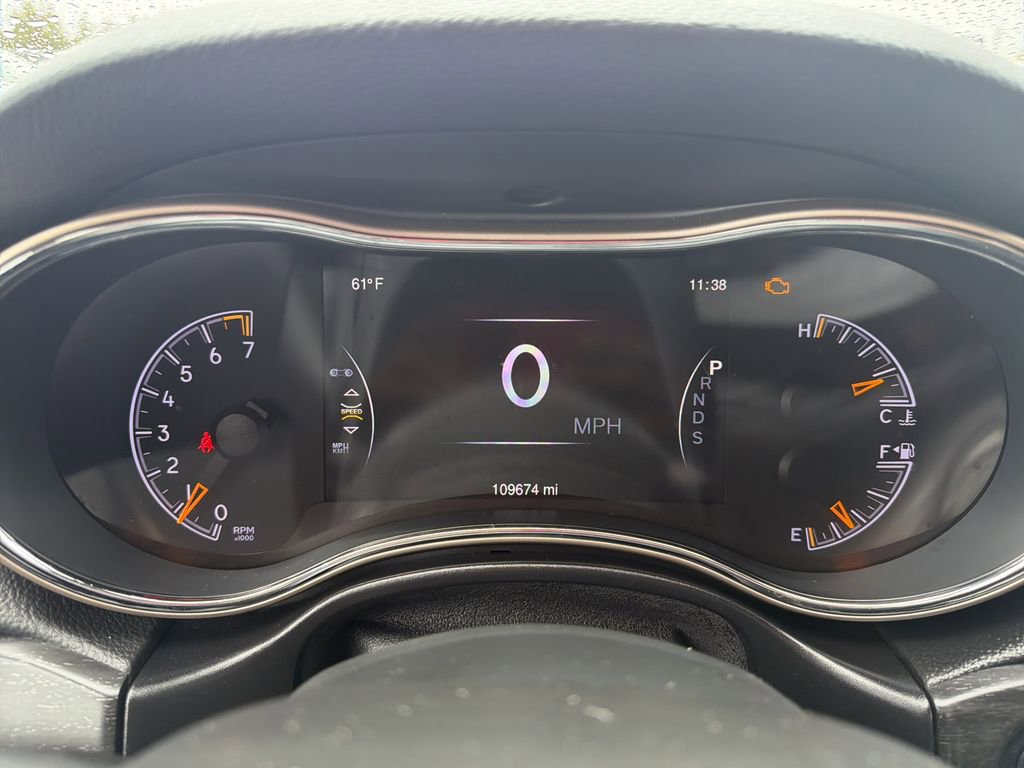 Used 2015 Jeep Grand Cherokee Limited image 36