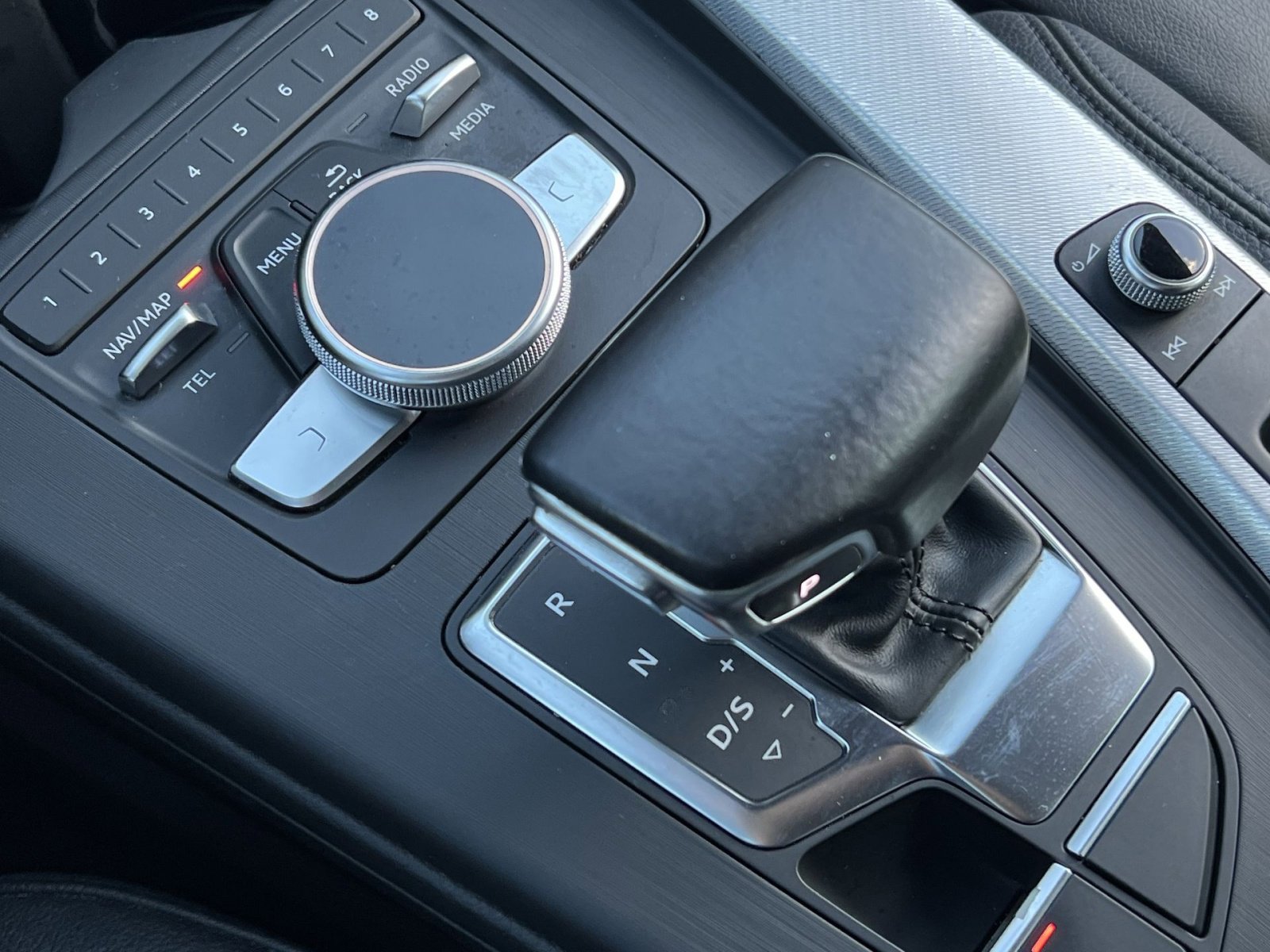 Used 2017 Audi A4 2.0T Prestige image 22